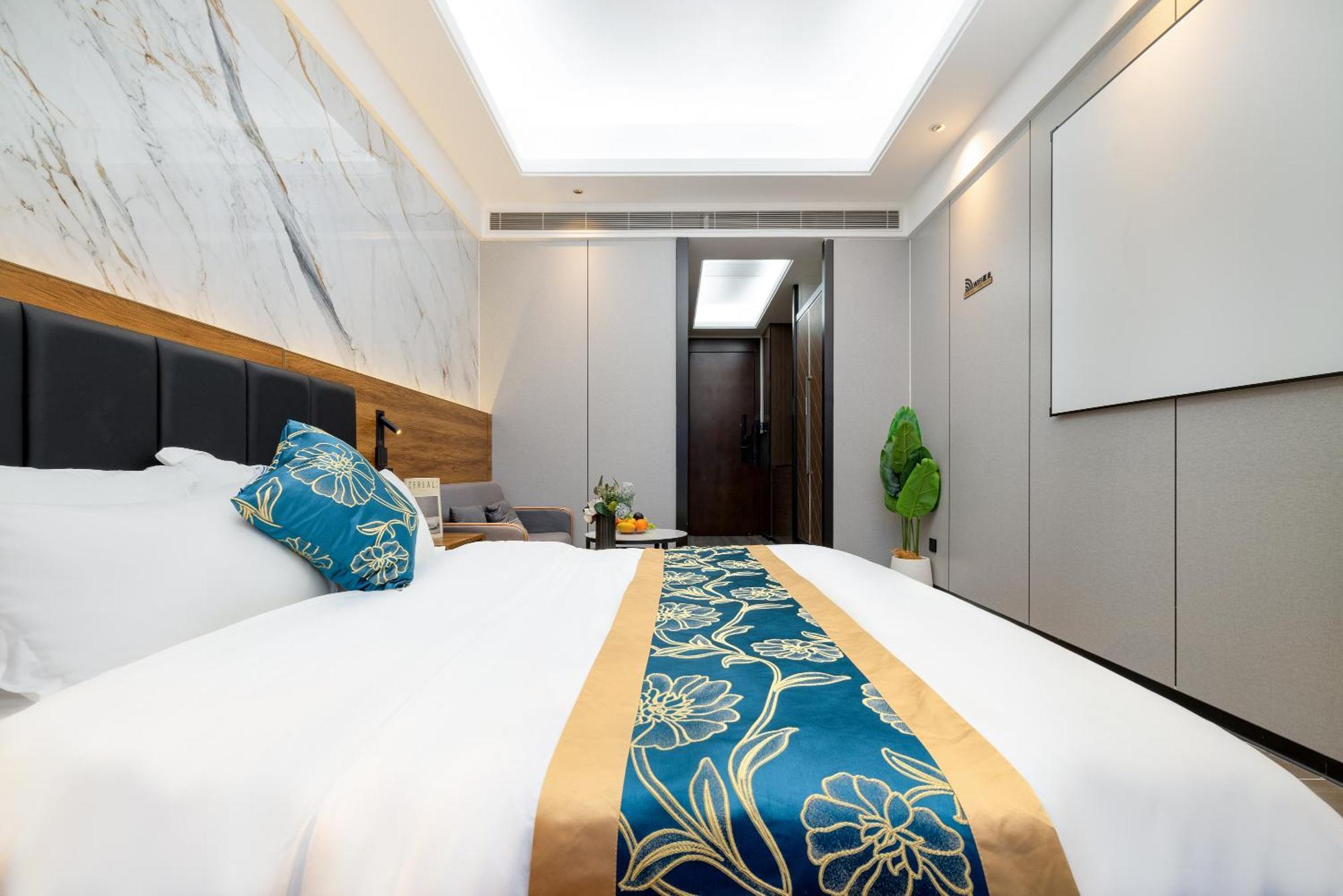 Xingyin Cloudy Hotel Guangzhou Changgang Subway Station - Free Shuttle Bus To Canton Fair Complex During Canton Fair Period Exterior photo