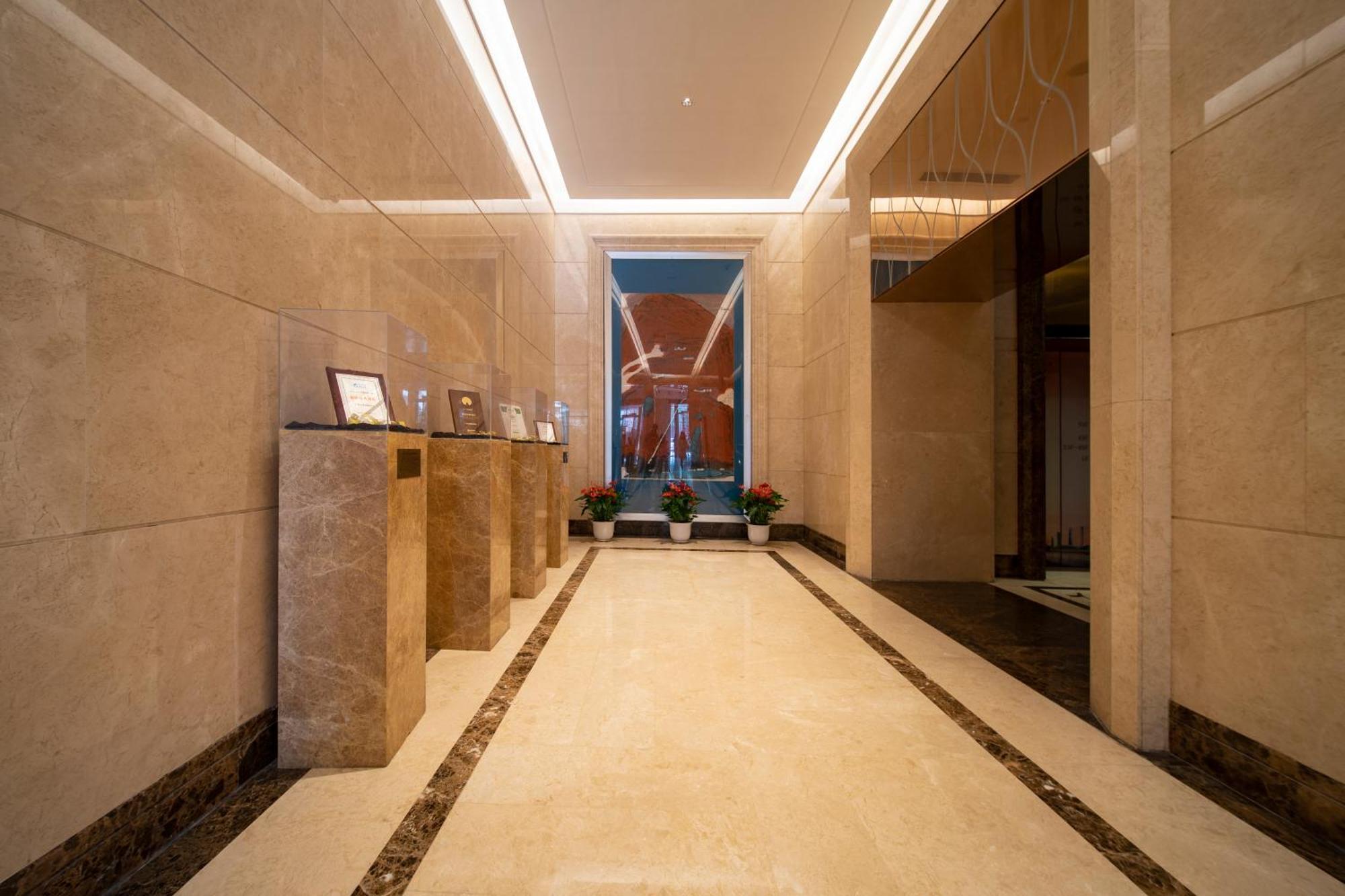 Xingyin Cloudy Hotel Guangzhou Changgang Subway Station - Free Shuttle Bus To Canton Fair Complex During Canton Fair Period Exterior photo